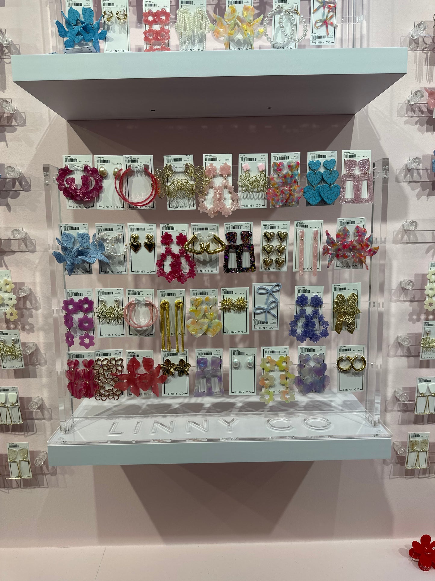 Display - Glam Collection Fixture - $55