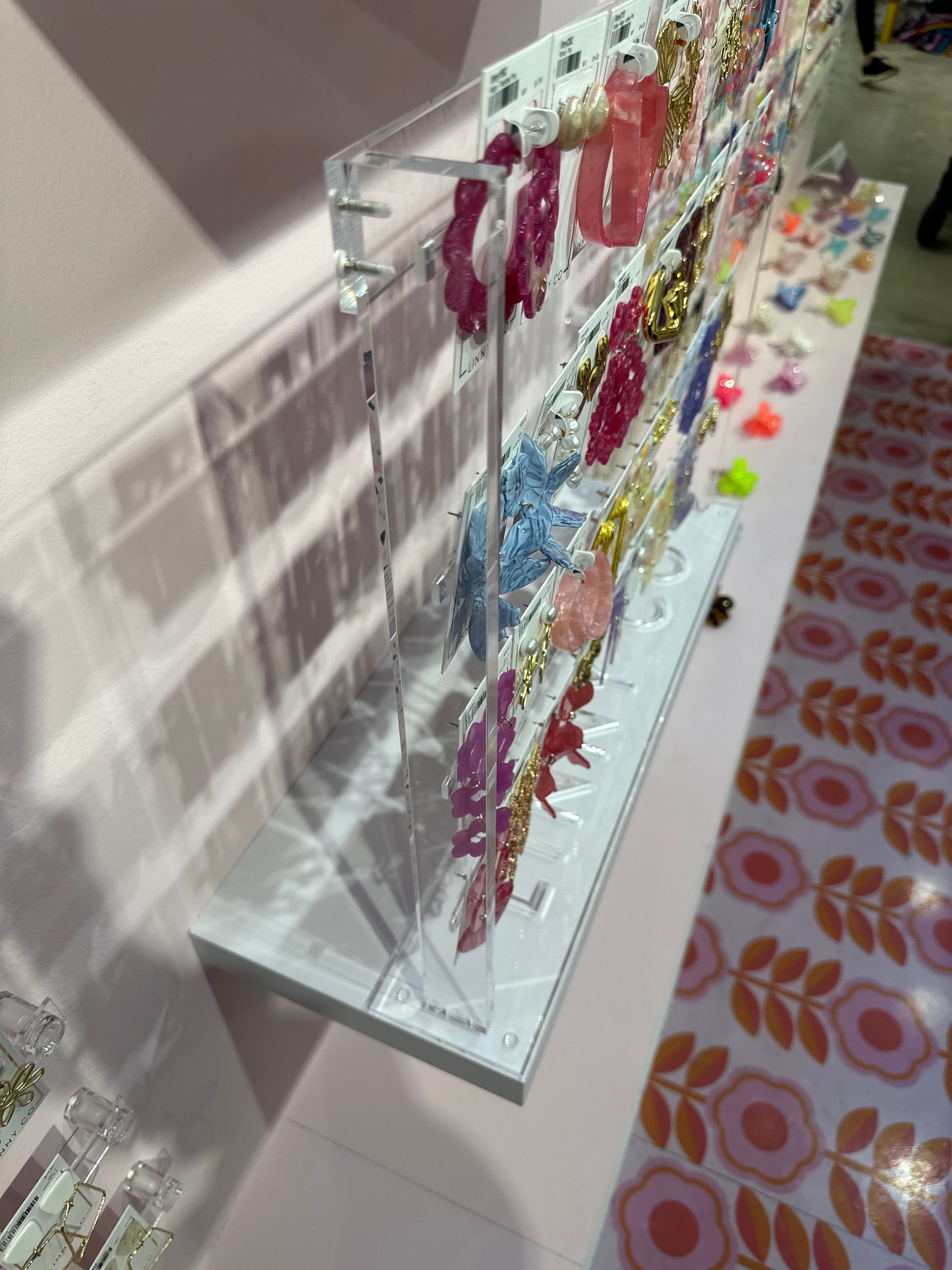 Display - Glam Collection Fixture - $55