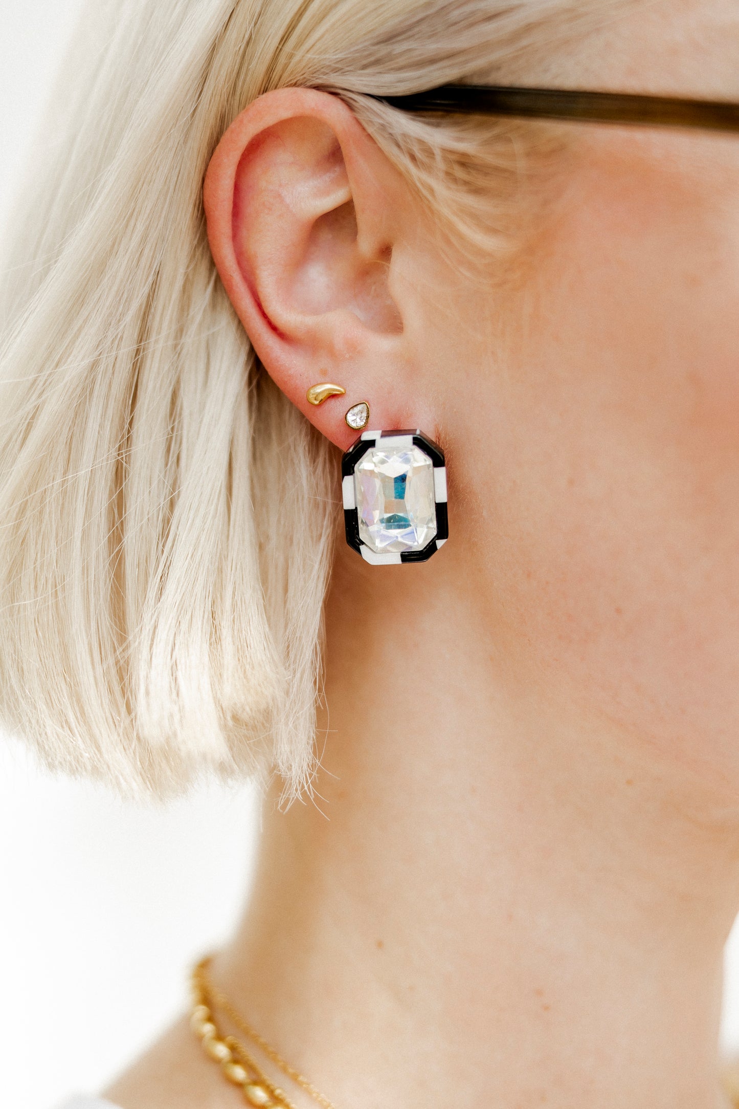 Screwback Stud Earrings - Paloma Pear Gold