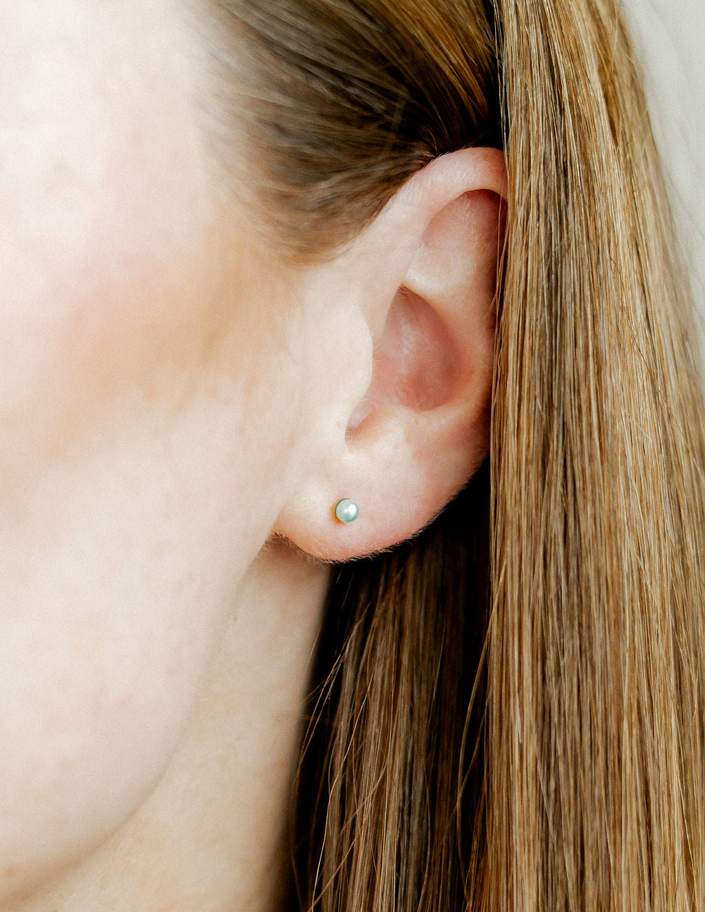 Screwback Stud Earrings - Payton Pearl Blue 3mm