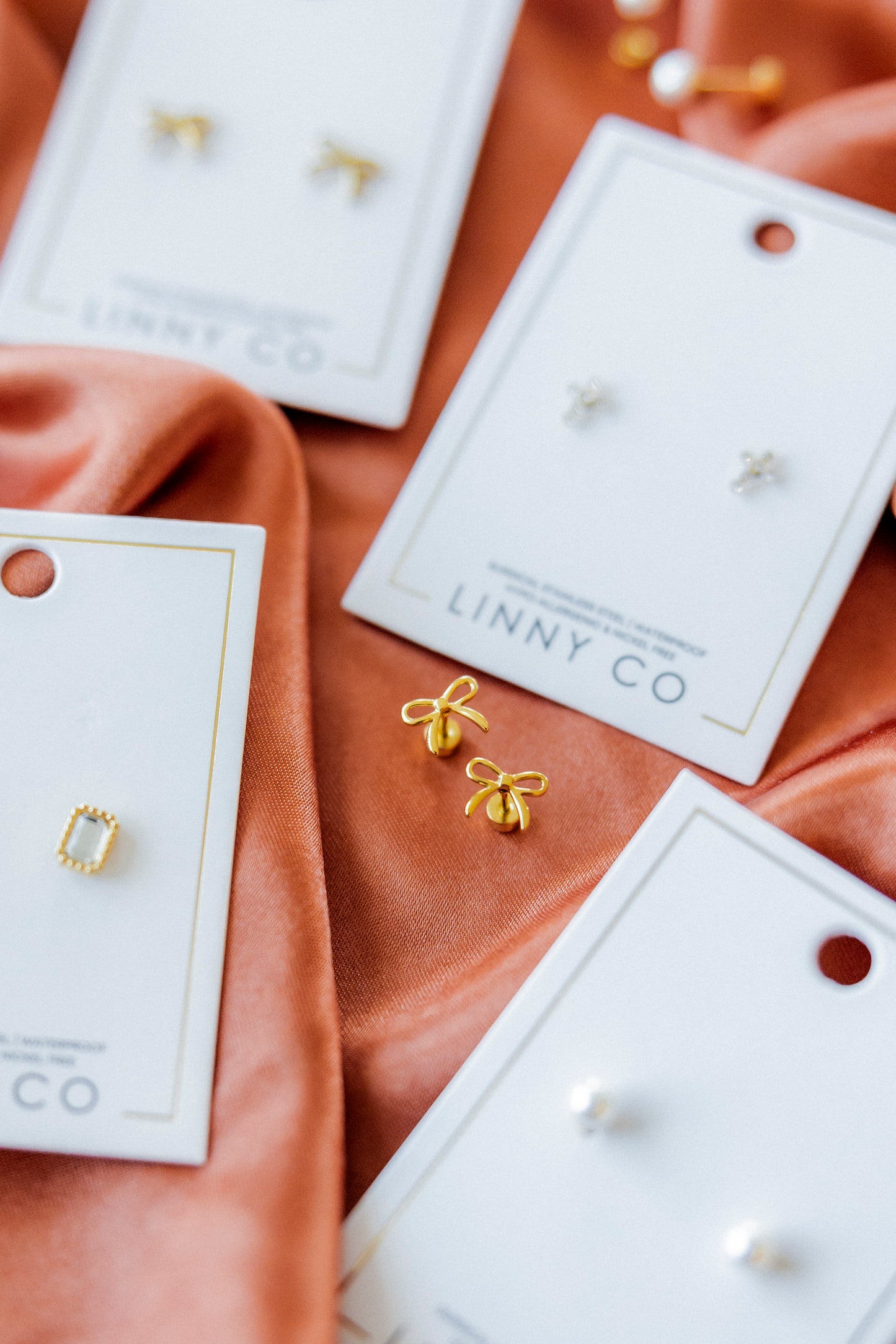 Screwback Stud Earrings - Sadie Bow Gold
