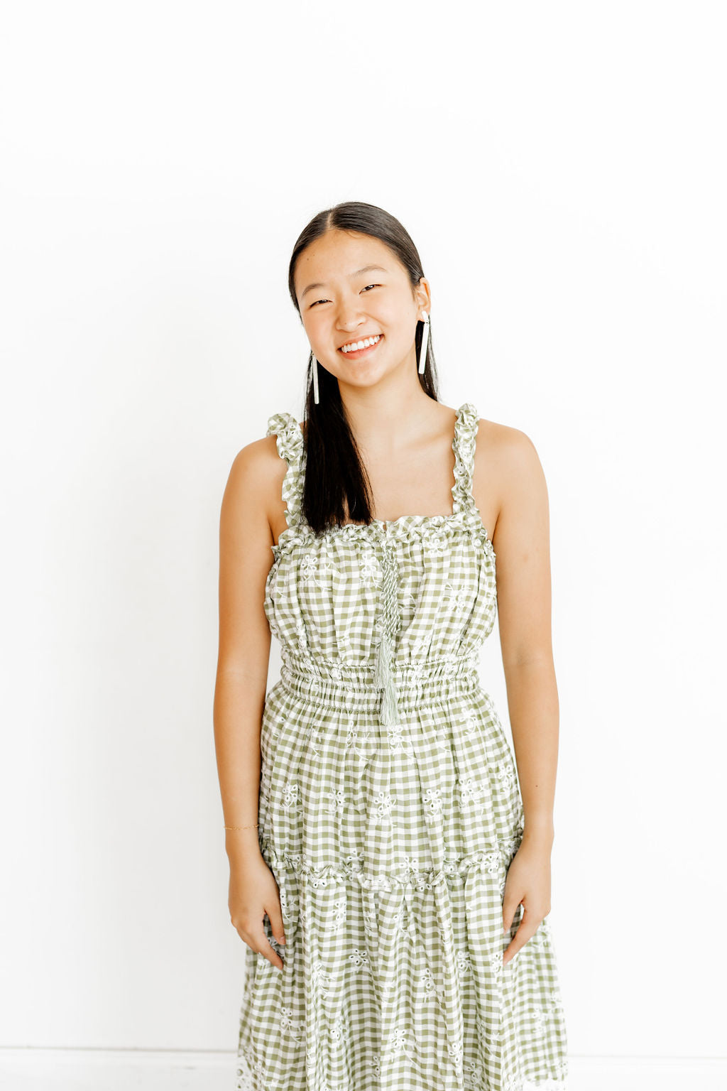 Keli - White Shell - Earrings
