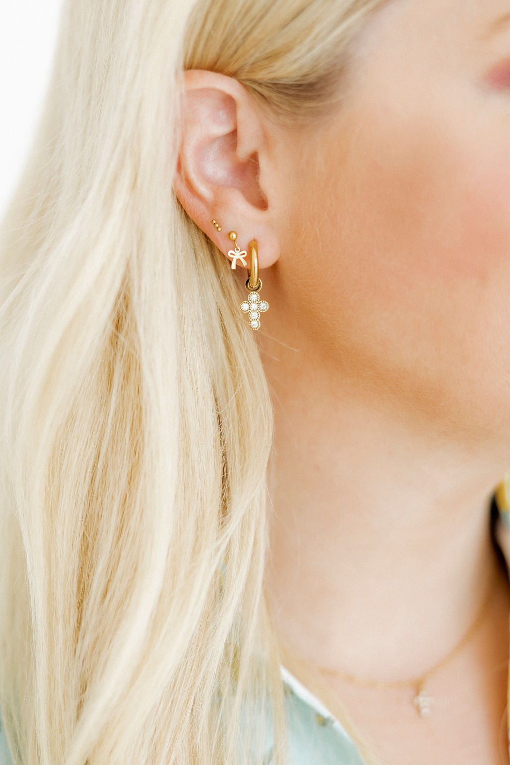 Screwback Stud Earrings - Millie Bow