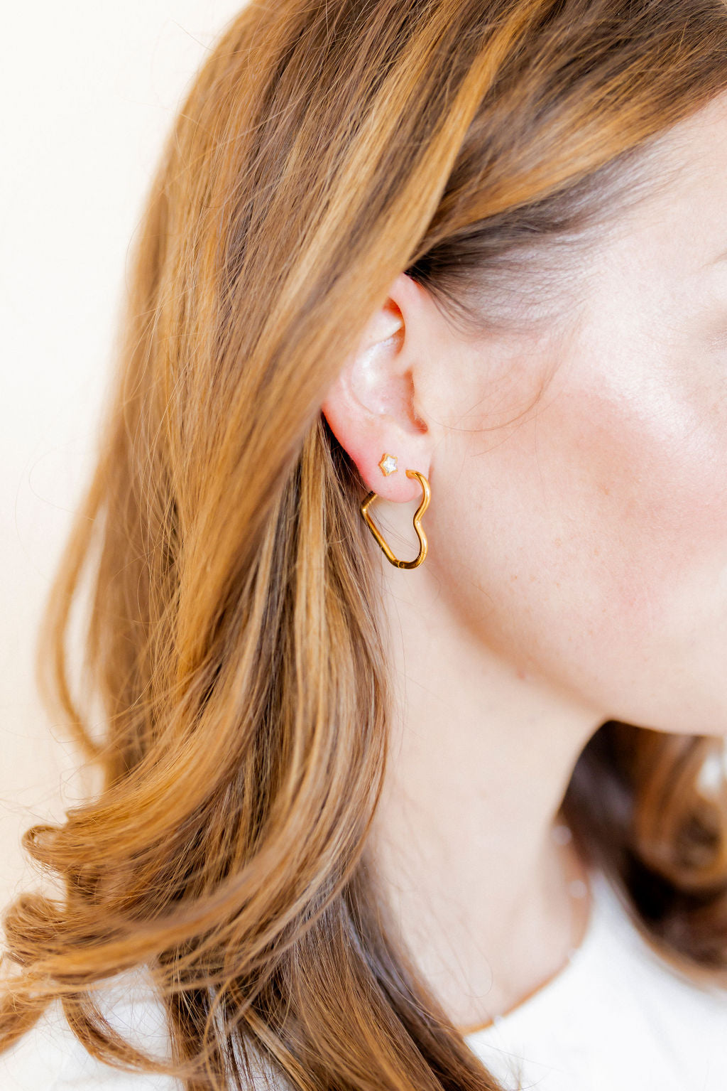 Huggie Earrings - Caden Heart Gold
