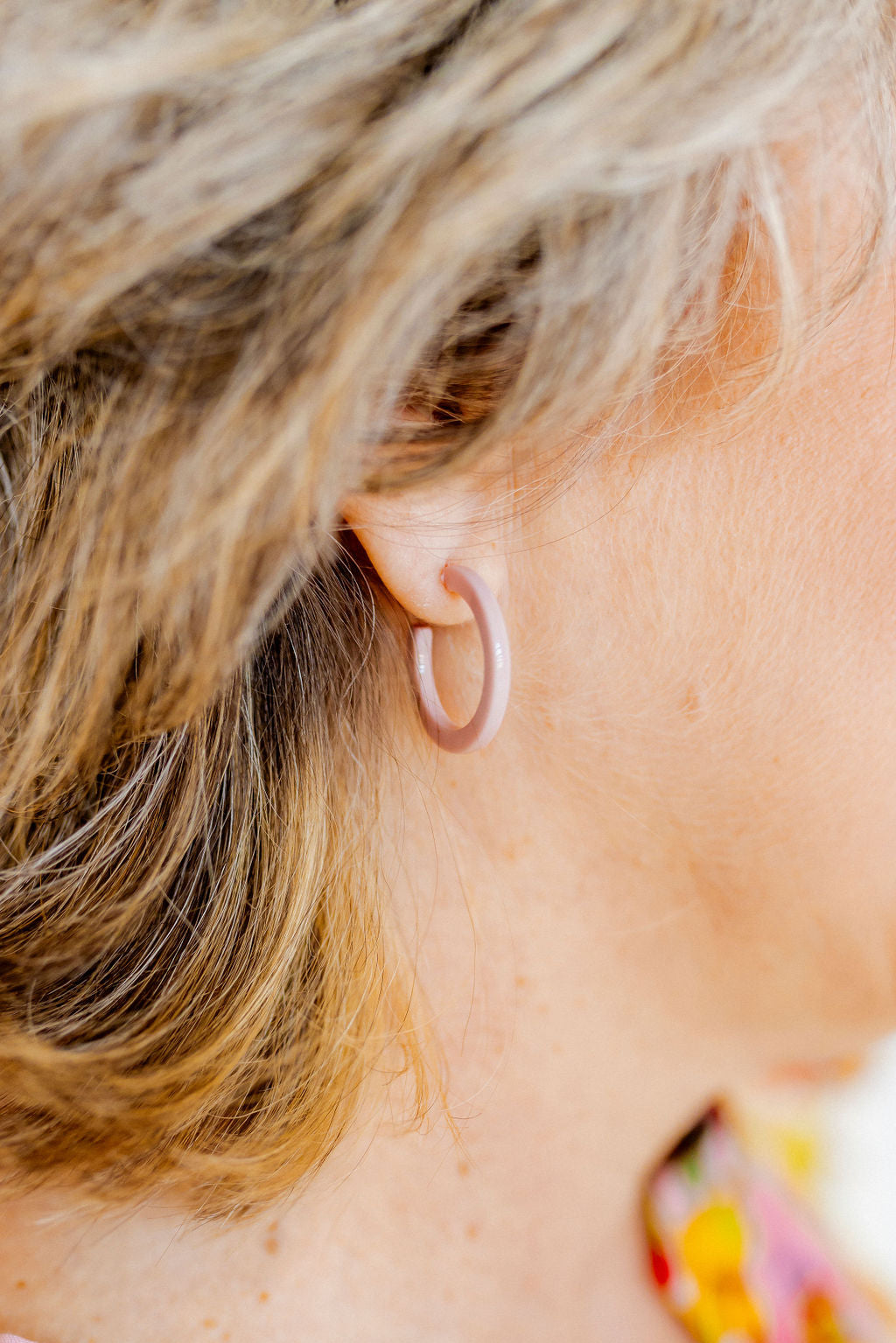 Holly Mini Hoop Earrings - Vintage Rose