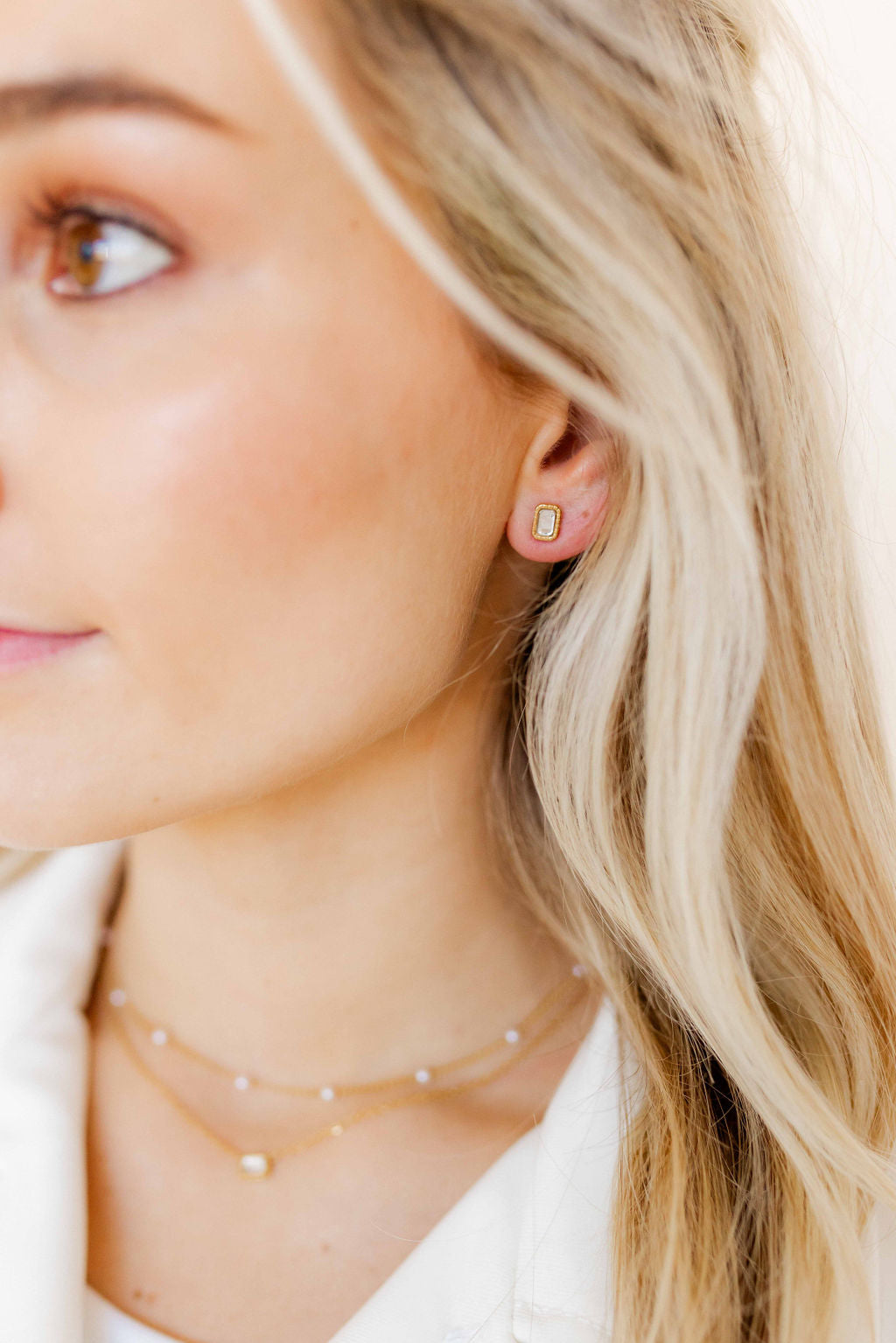 Screwback Stud Earrings - Madison Gold Clear