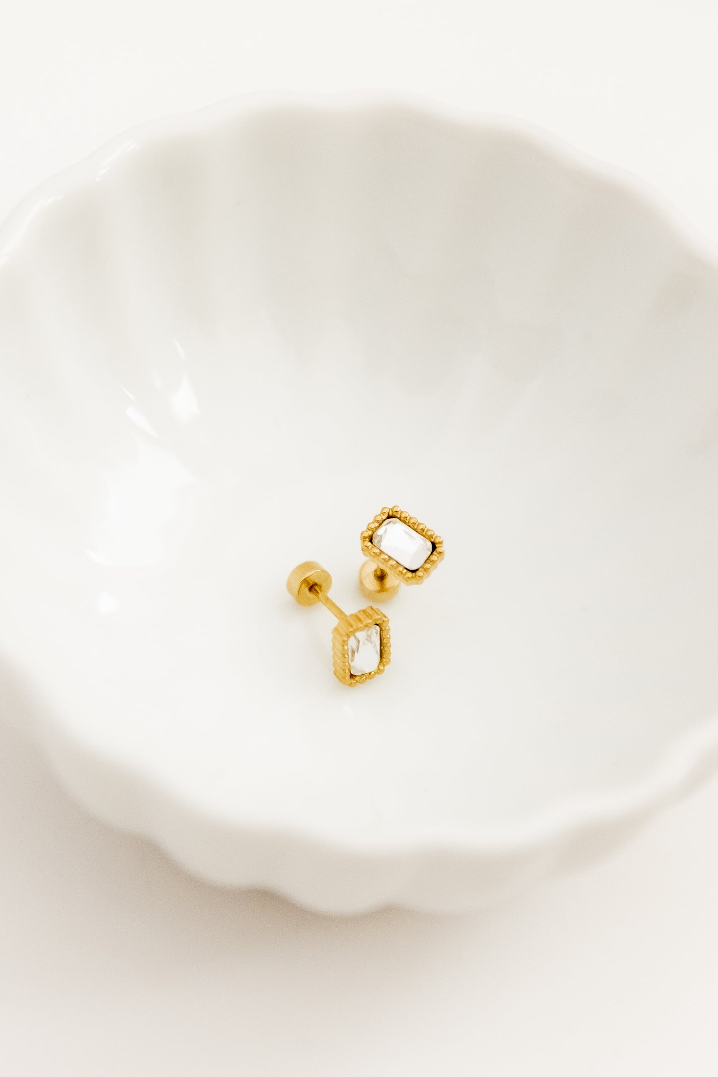 Screwback Stud Earrings - Madison Gold Clear