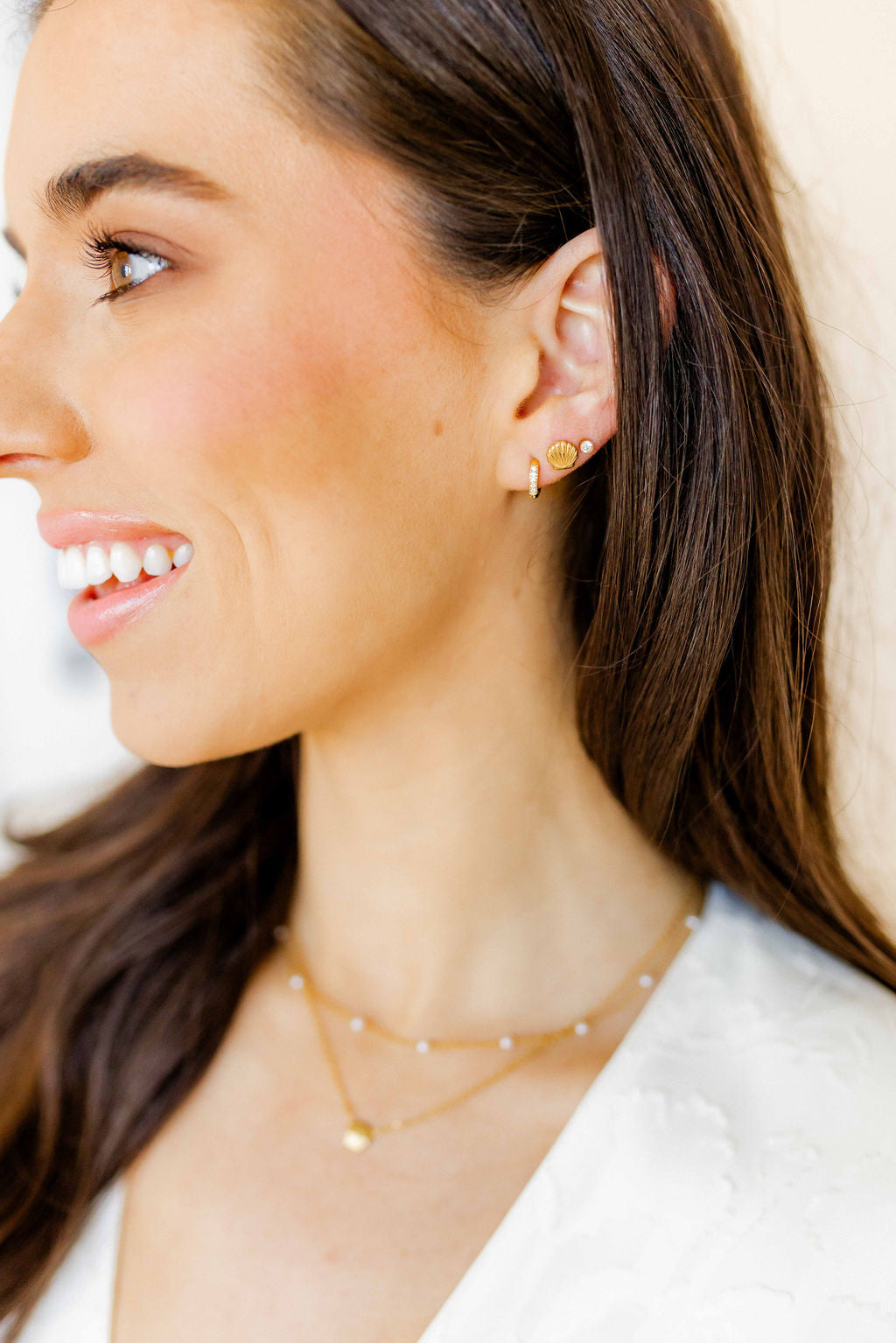 Screwback Stud Earrings - Marina Shell