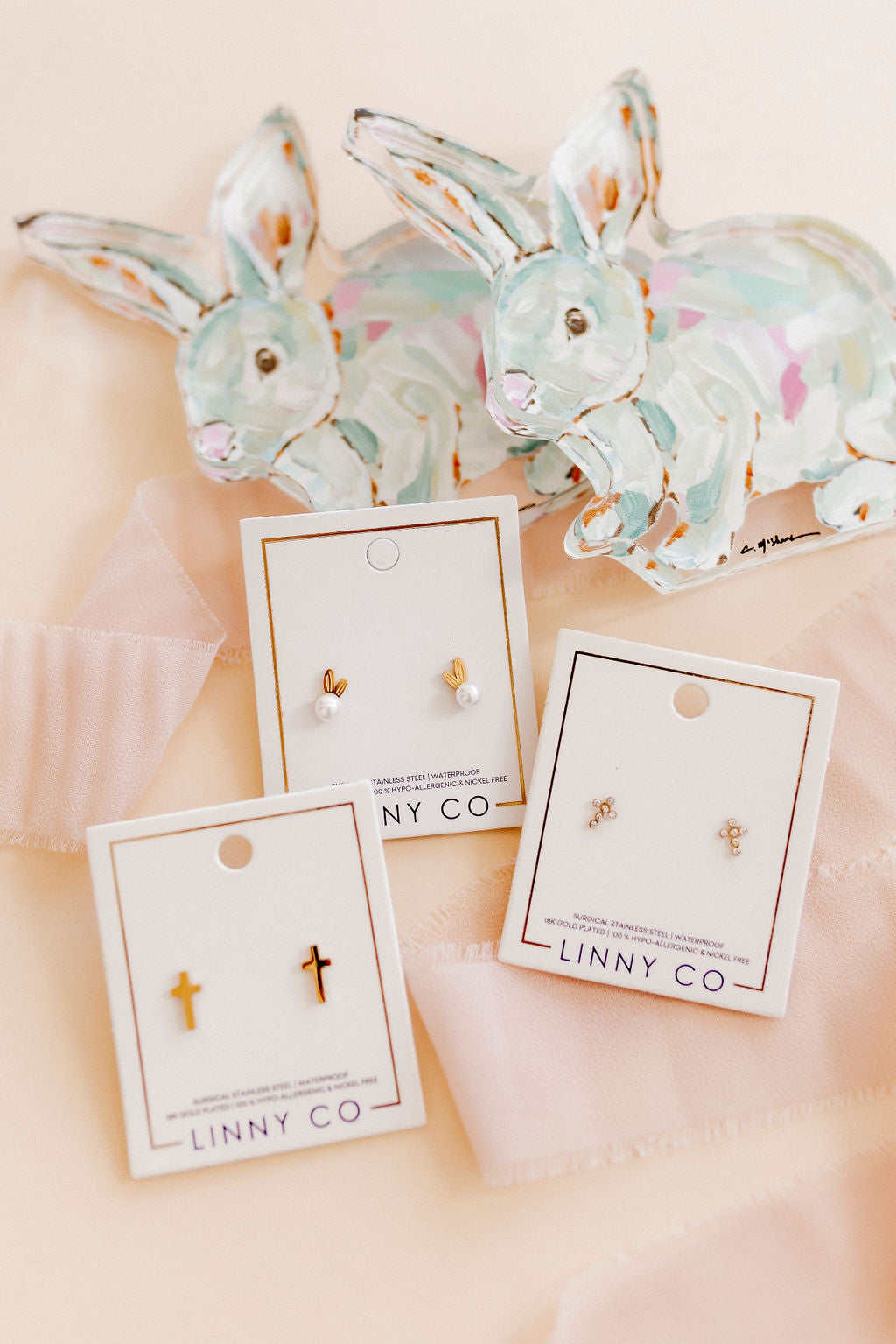 Screwback Stud Earrings - Clara Cross Gold