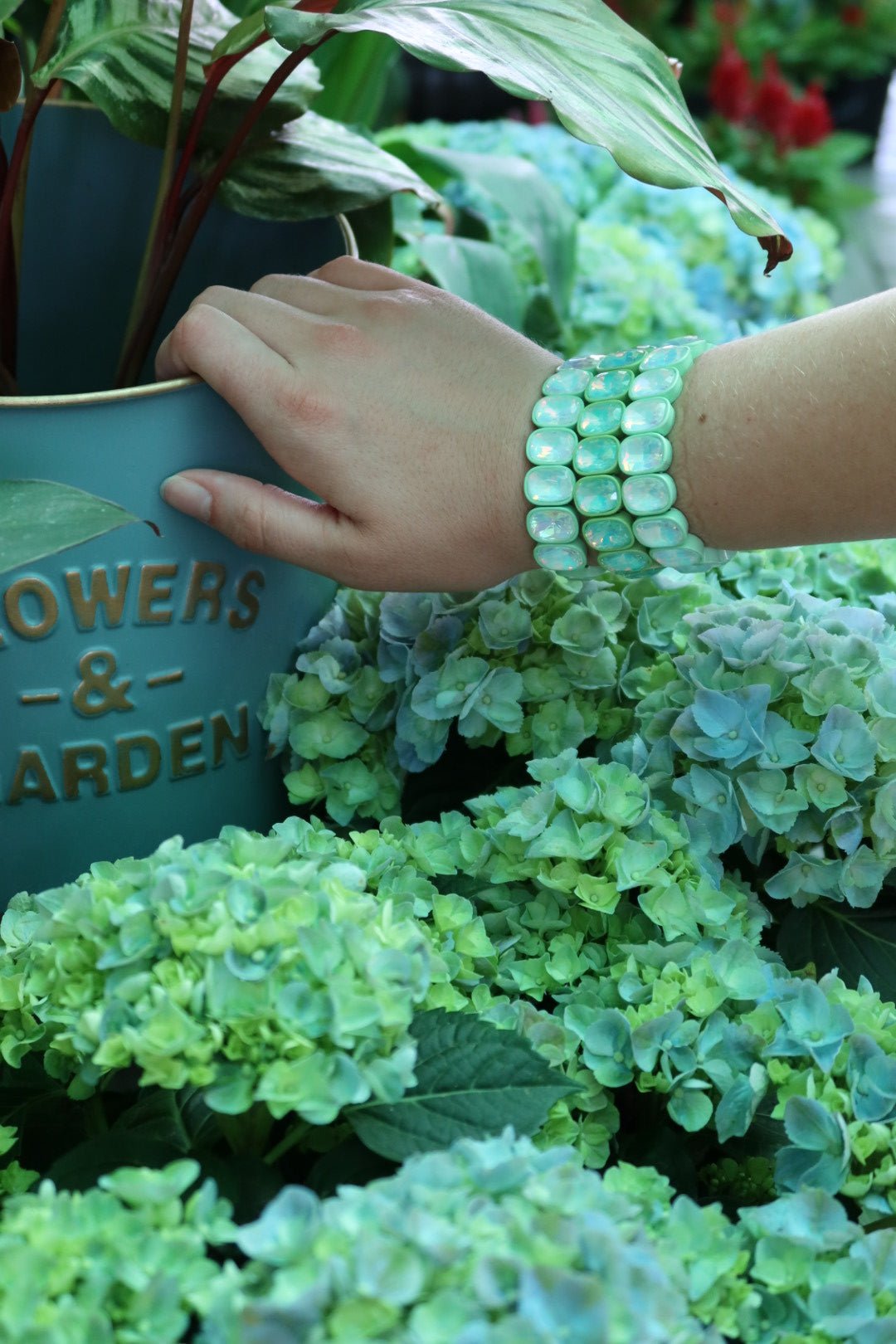 Bracelet - Candy Gem Oval Mint - Shop LINNY CO