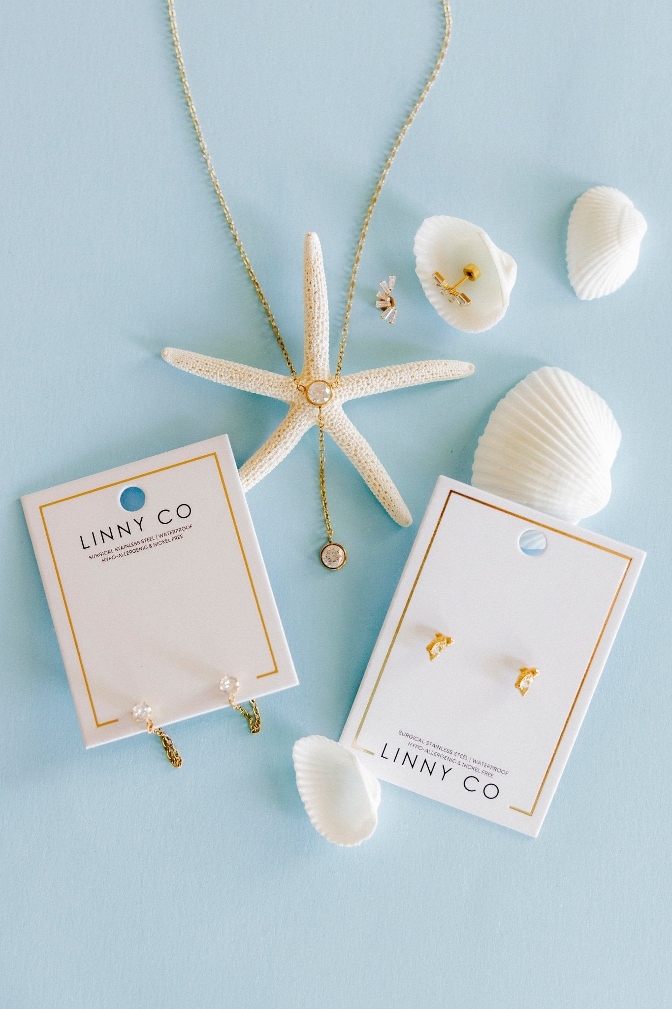 Screwback Stud Earrings - Koi Gold - LINNY CO Wholesale