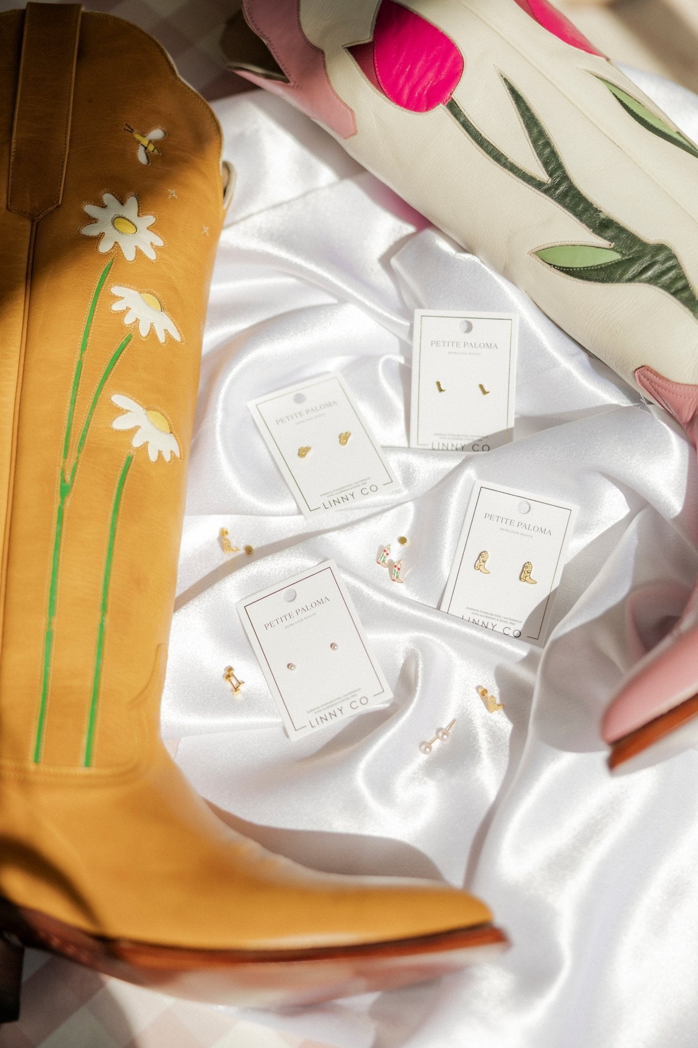 Screwback Stud Earrings - Payton Pearl Pink 5mm - LINNY CO WholesaleStuds