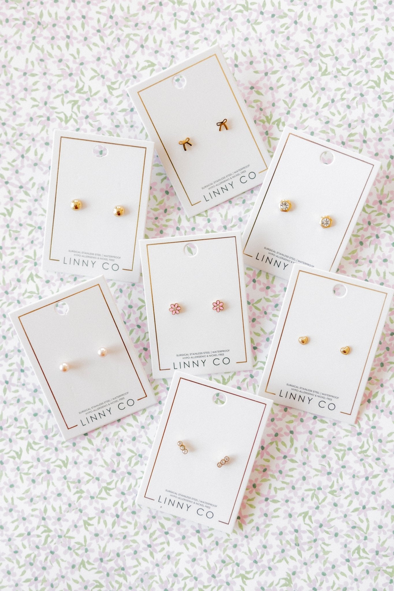 Screwback Stud Earrings - Ruby Bow - LINNY CO WholesaleStuds