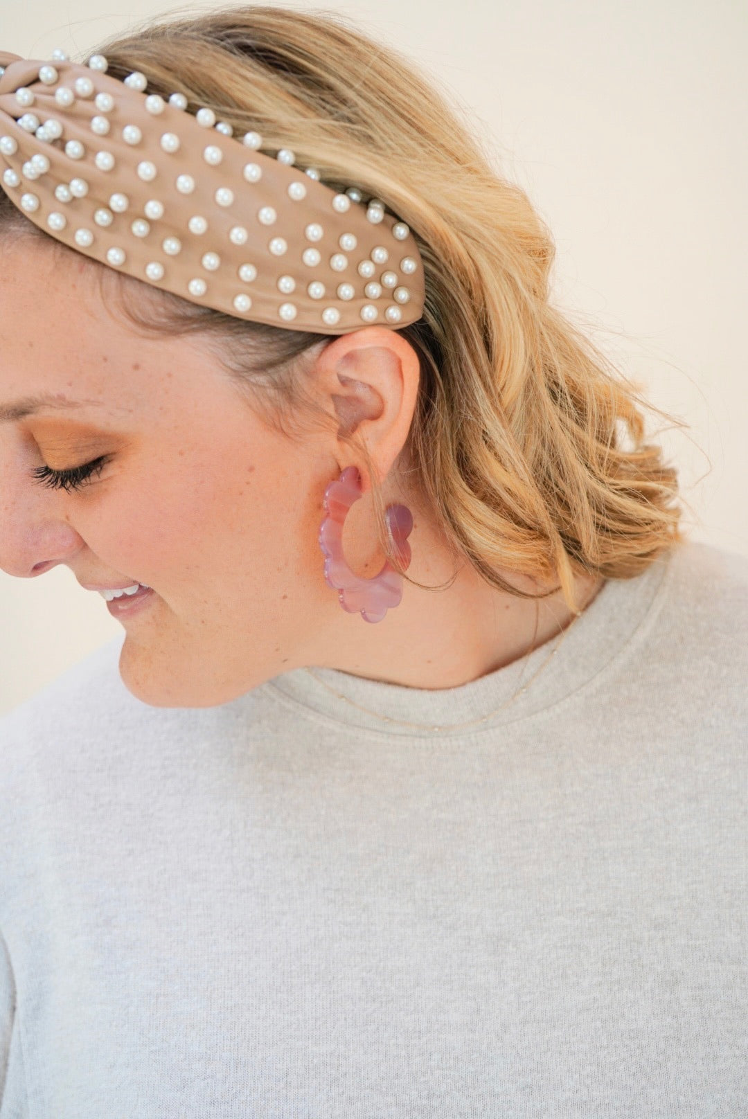 Margo Scallop Hoop Earrings - Mauve