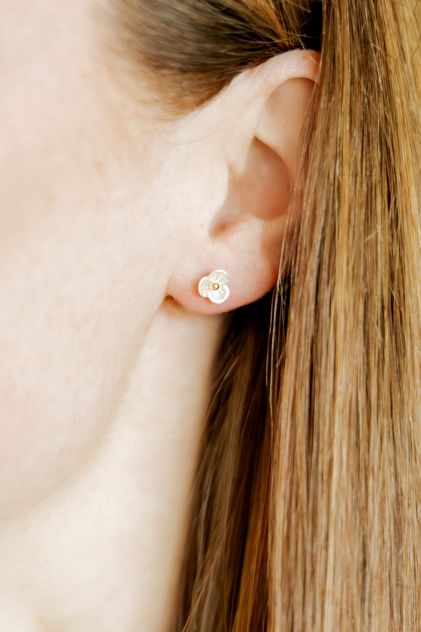 Screwback Stud Earrings - Marlowe