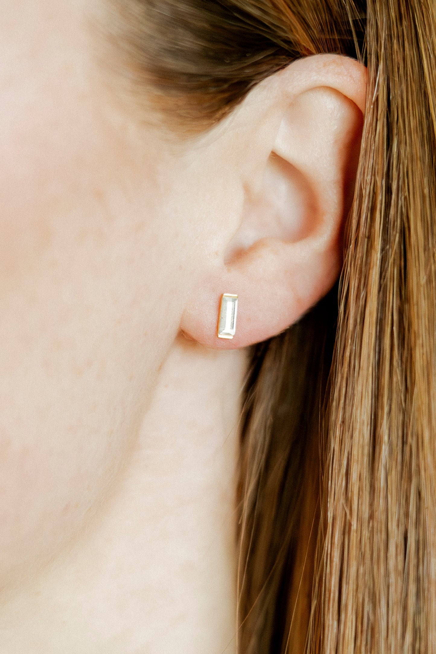 Screwback Stud Earrings - Amber