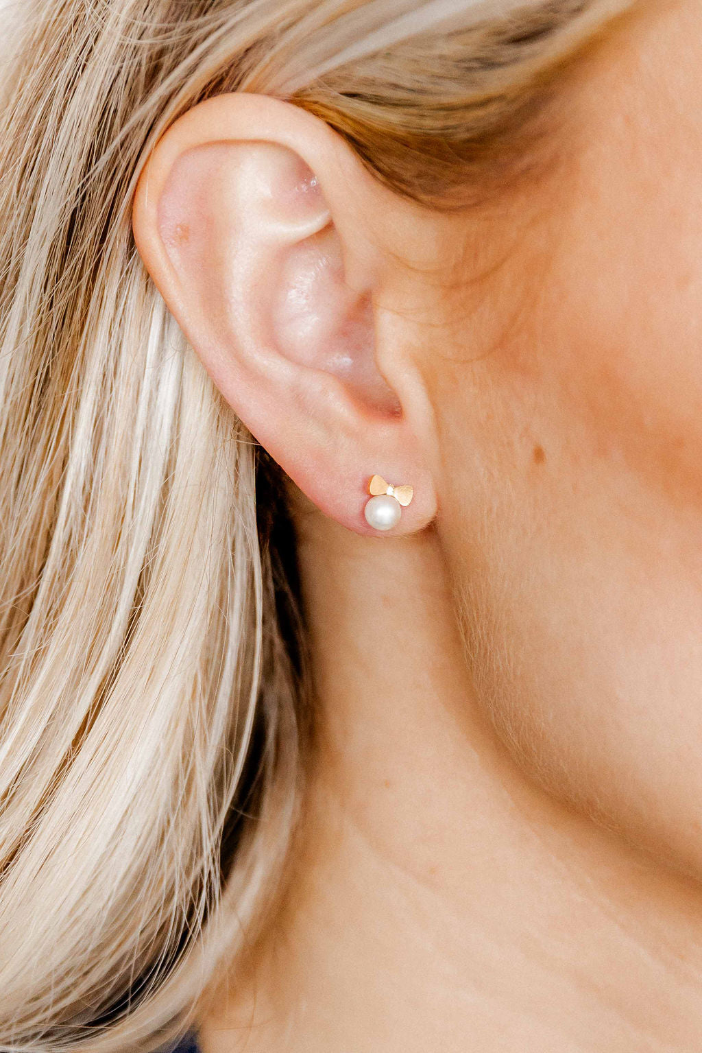 Screwback Stud Earrings - Heidi Pearl Bow