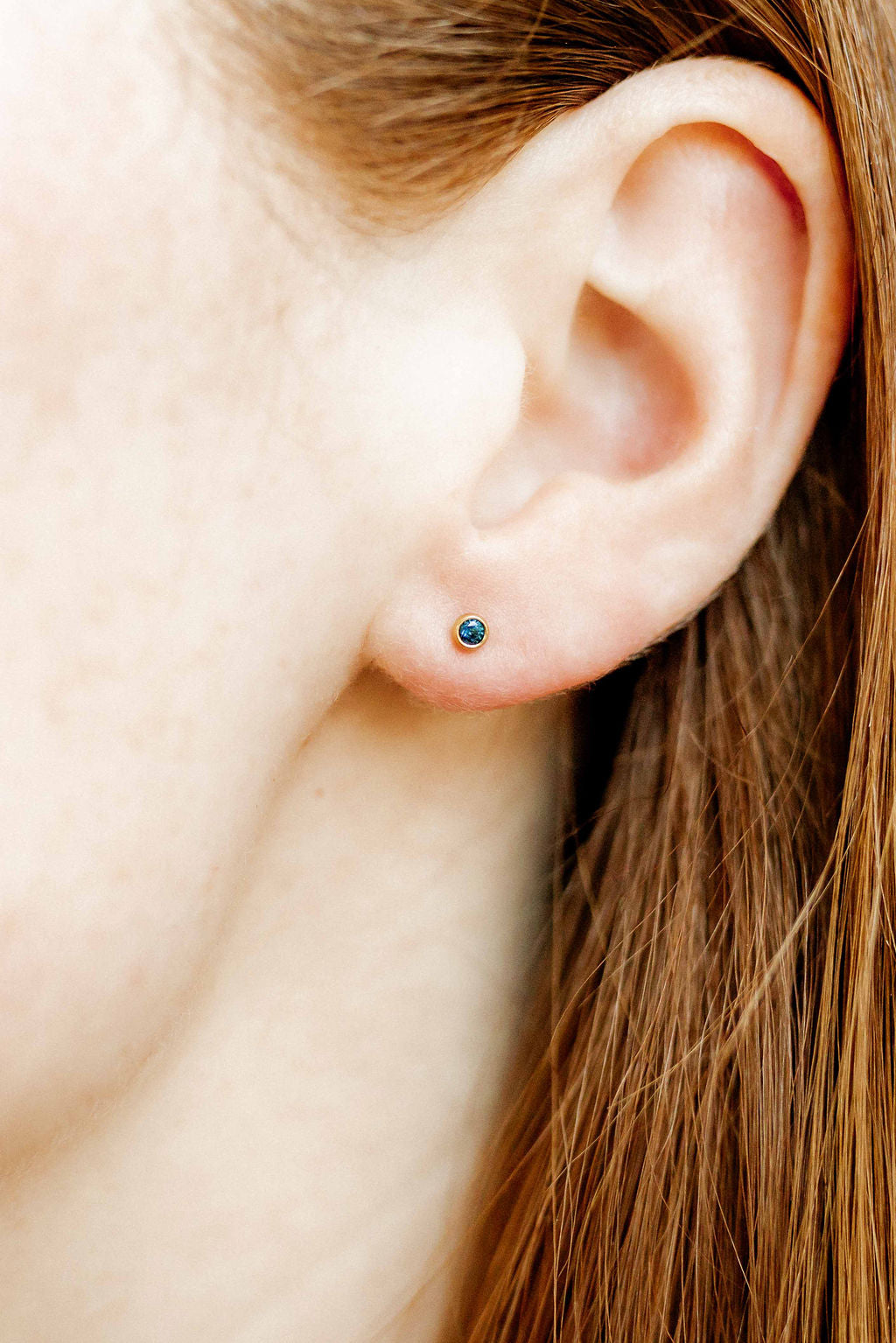 Screwback Stud Earrings - Cooper Sapphire