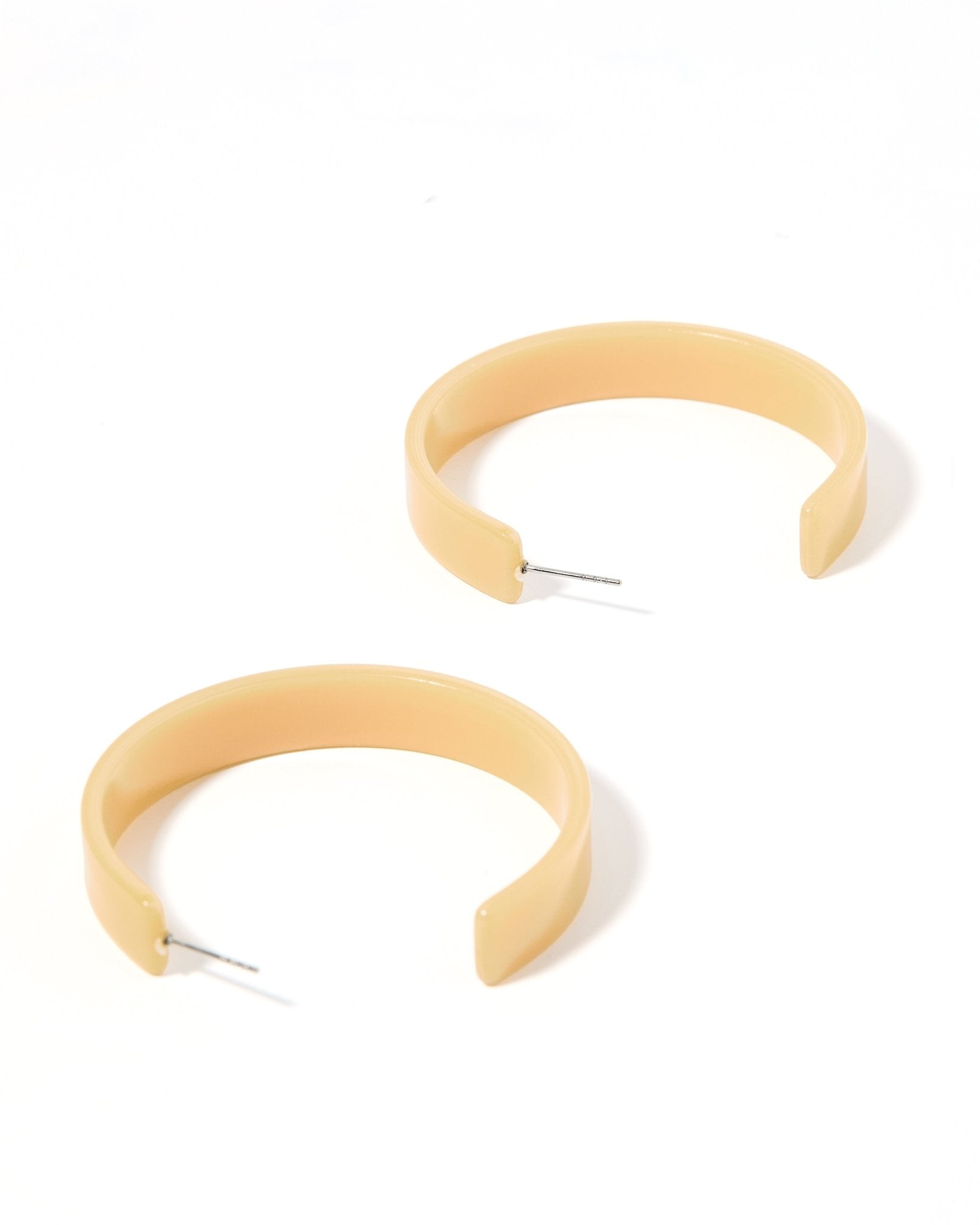 Ashley - Medium Hoop - Latte - Earrings - LINNY CO WholesaleAcetate