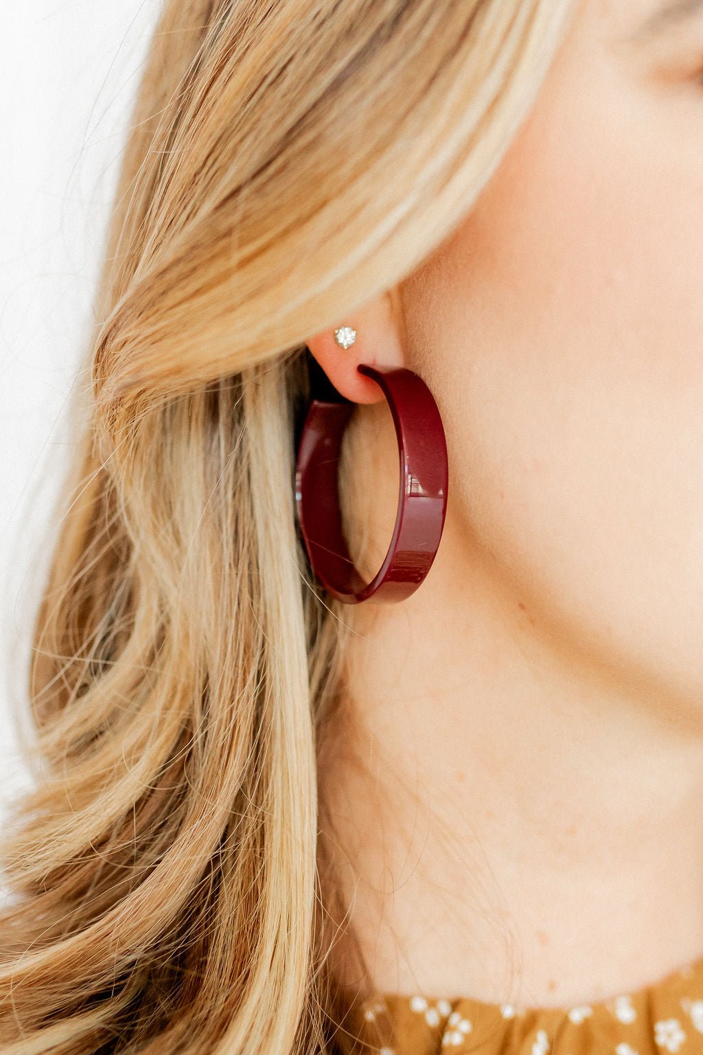 Ashley - Medium Hoop - Maroon - Earrings - LINNY CO WholesaleAcetate
