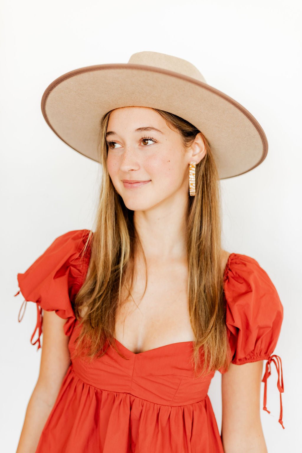 Ashley - Mega Hoop - Desert Sand - Earrings - LINNY CO WholesaleAcetate