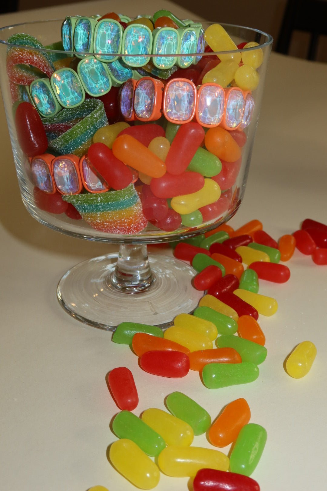 Bracelet - Candy Gem Oval Coral - LINNY CO WholesaleBracelet