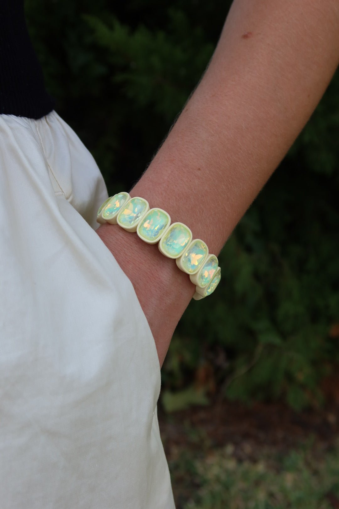 Bracelet - Candy Gem Oval Pastel Yellow - LINNY CO WholesaleBracelet