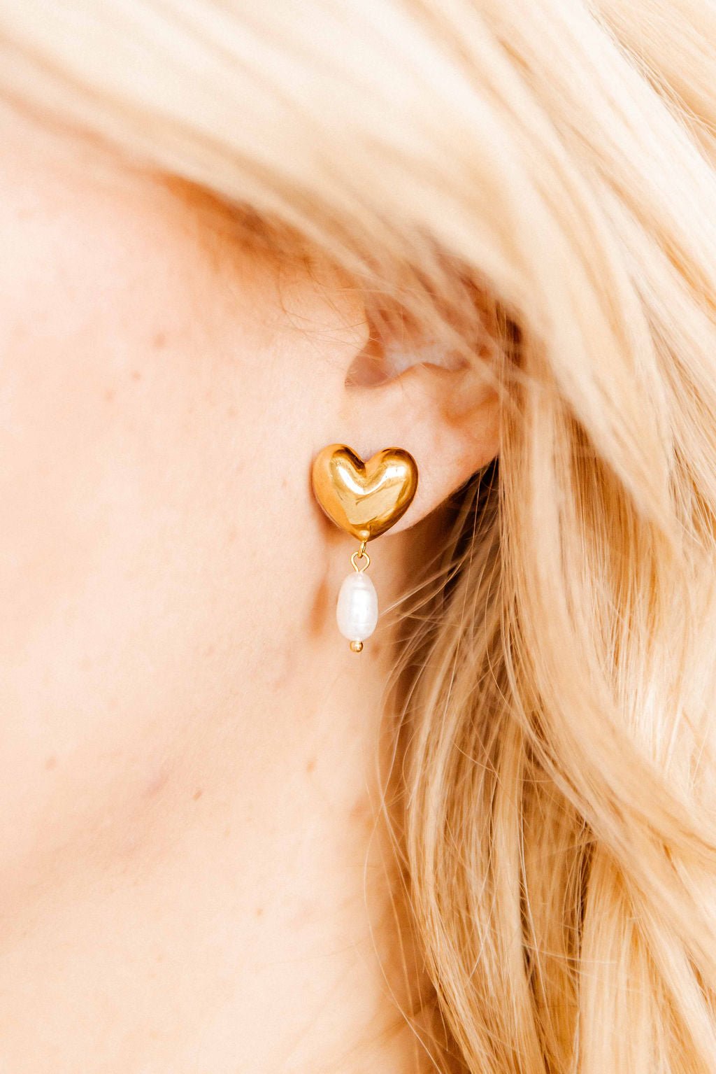 Dani Dangle Heart Earrings - LINNY CO WholesaleMetals