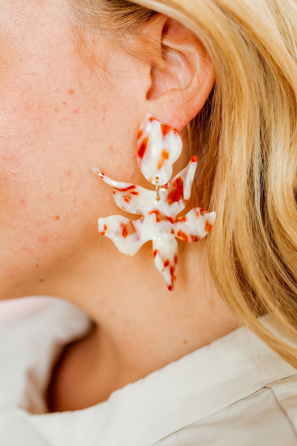 Flora Statement Earrings - Texas Pearl - LINNY CO WholesaleAcetate