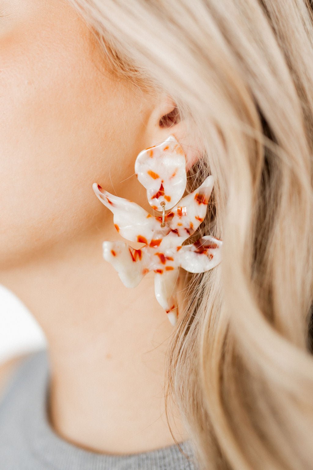 Flora Statement Earrings - Texas Pearl - LINNY CO WholesaleAcetate