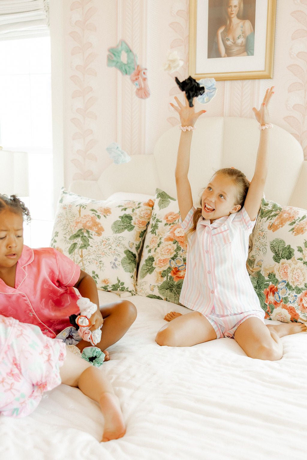 Hair Scrunchie Romie - Yellow - LINNY CO WholesaleHair Accessories