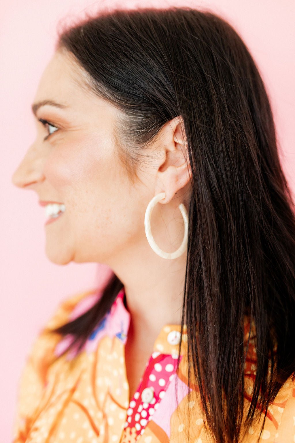 Holly Medium Hoop Earrings - Champagne Sparkle - LINNY CO WholesaleAcetate