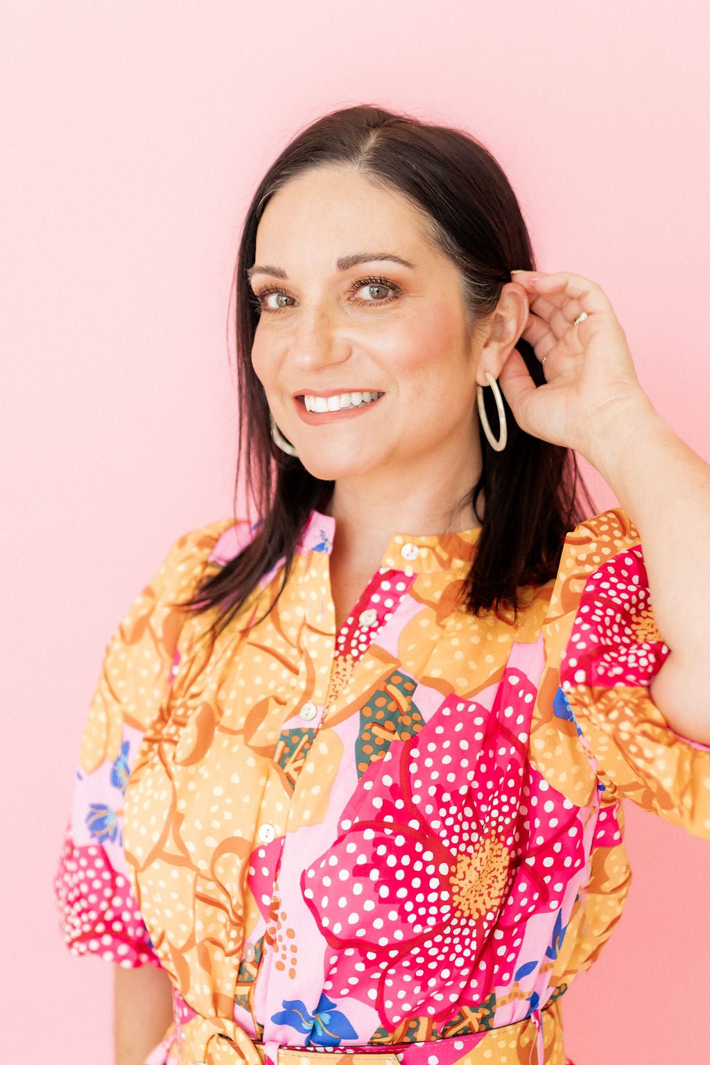 Holly Medium Hoop Earrings - Champagne Sparkle - LINNY CO WholesaleAcetate