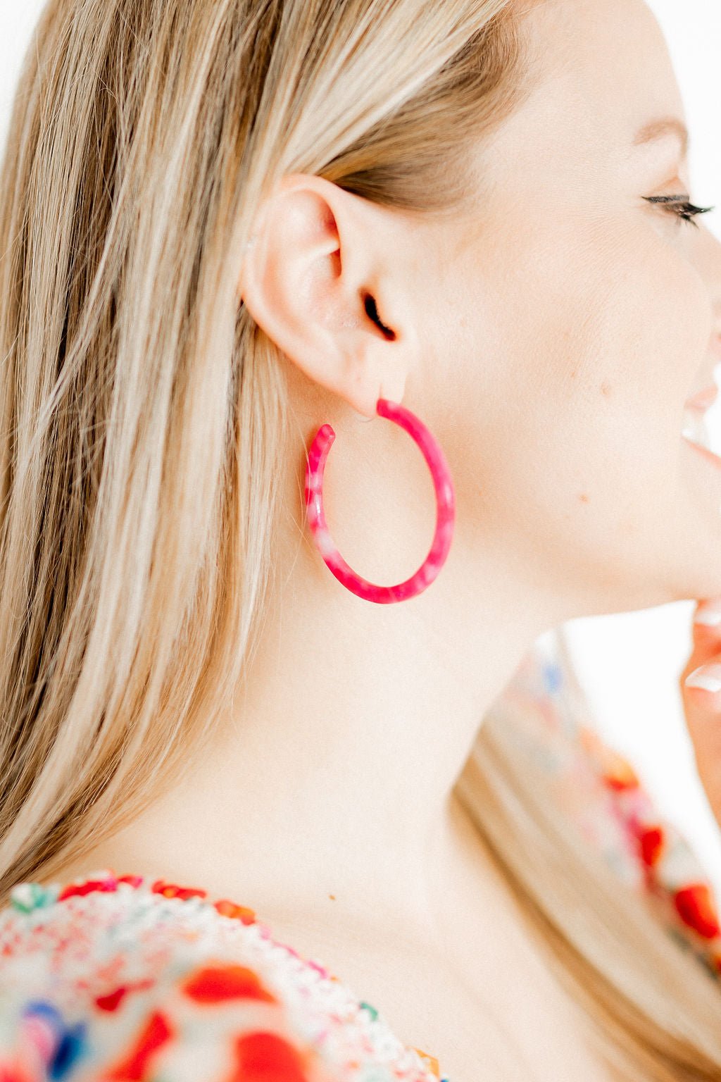 Holly Medium Hoop Earrings - Pink Party Punch - LINNY CO WholesaleAcetate