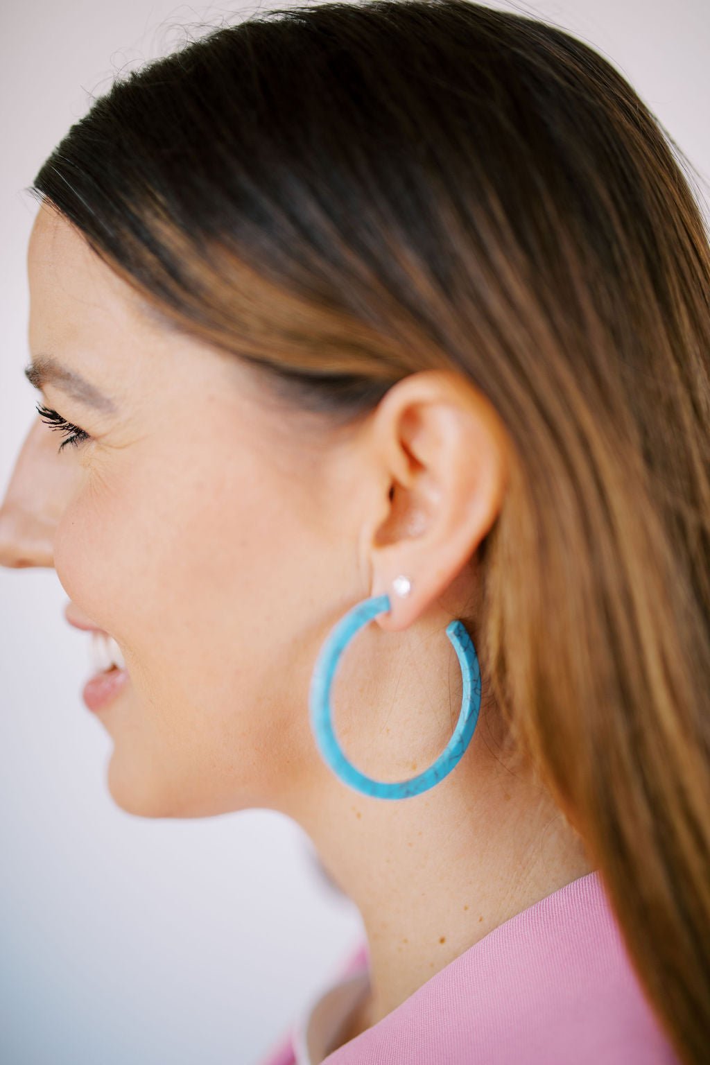 Holly Medium Hoop Earrings - Turquoise - LINNY CO WholesaleAcetate