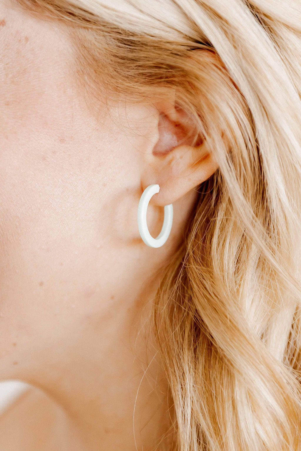 Holly Mini Hoop Earrings - Spearmint Green - LINNY CO WholesaleAcetate