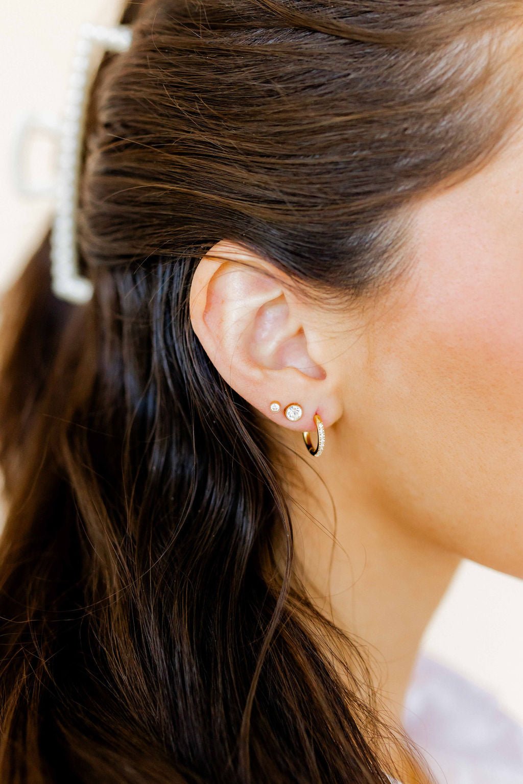 Huggie Earrings - Scarlett Hoop Gold 12mm CZ - LINNY CO WholesaleMetals