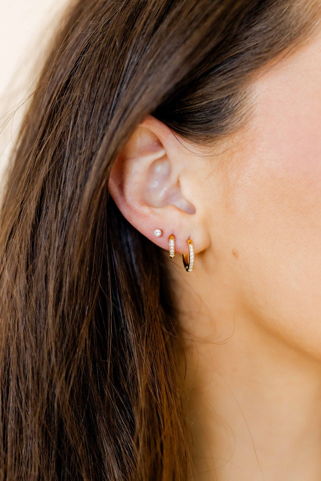 Huggie Earrings - Scarlett Hoop Gold 12mm CZ - LINNY CO WholesaleMetals