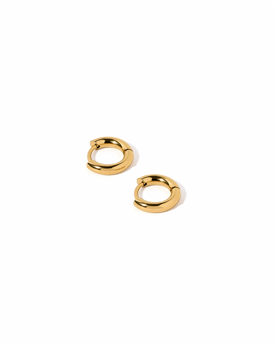 Huggie Earrings - Scarlett Hoop Gold 8mm - LINNY CO WholesaleMetals
