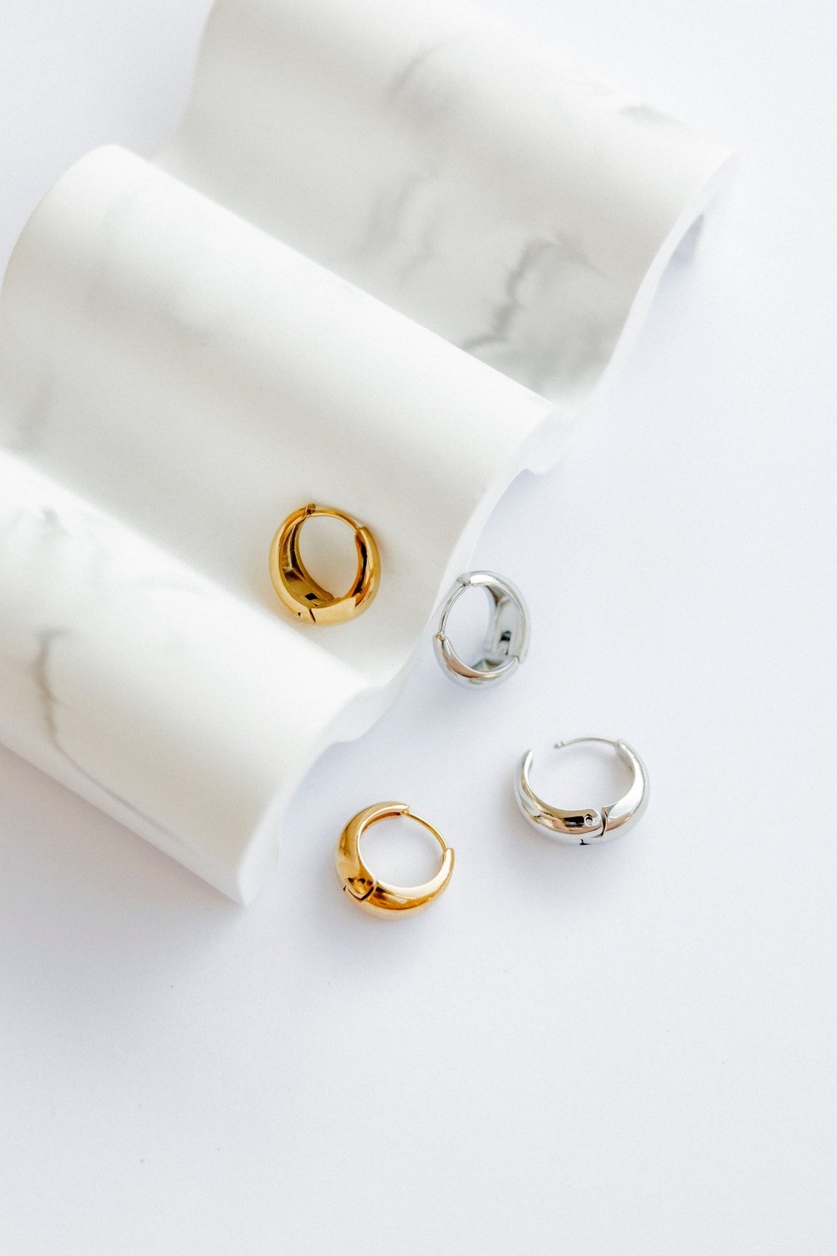 Huggie Earrings - Sunday Hoop Gold 12mm - LINNY CO WholesaleMetals