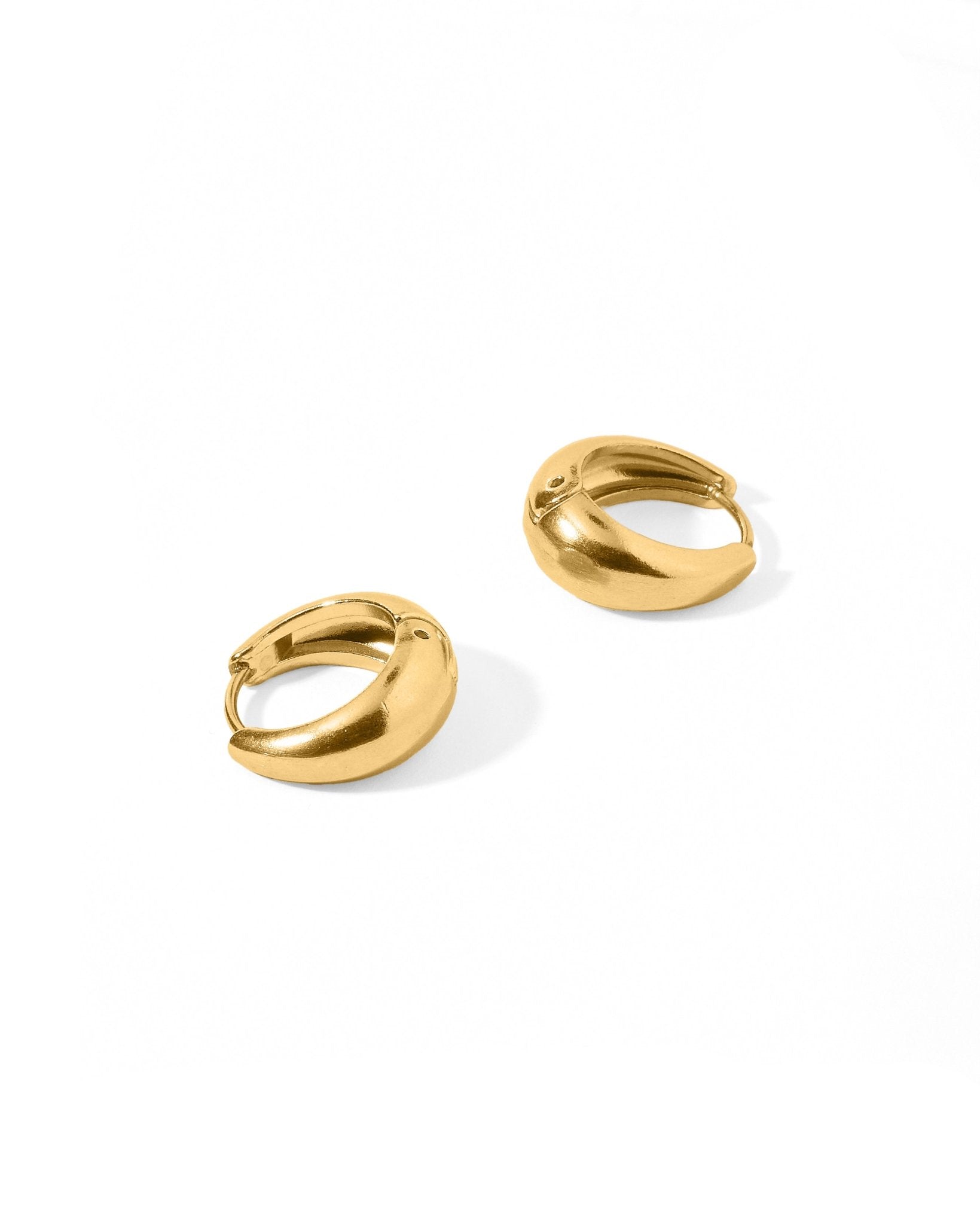Huggie Earrings - Sunday Hoop Gold 12mm - LINNY CO WholesaleMetals