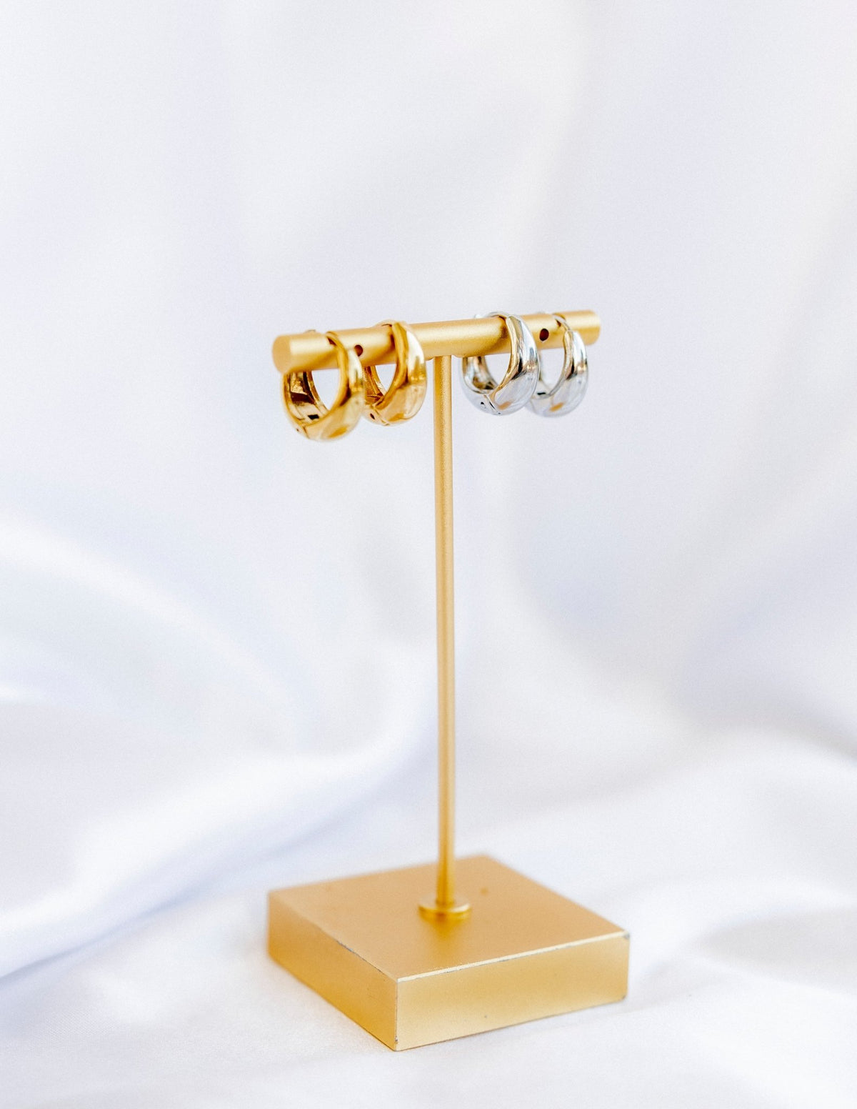 Huggie Earrings - Sunday Hoop Gold 12mm - LINNY CO WholesaleMetals