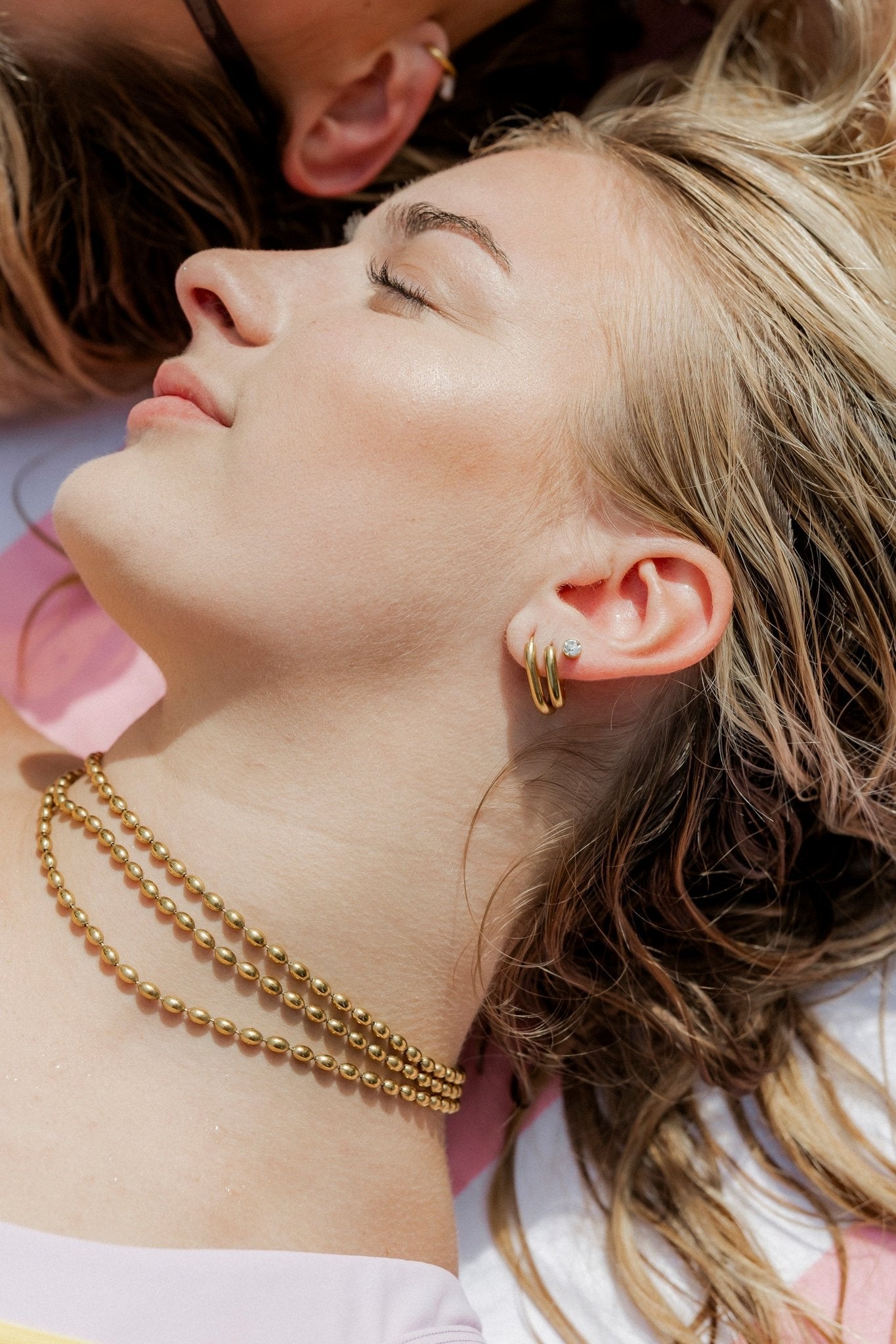 Huggie Earrings - Sutton 16mm - LINNY CO WholesaleStuds