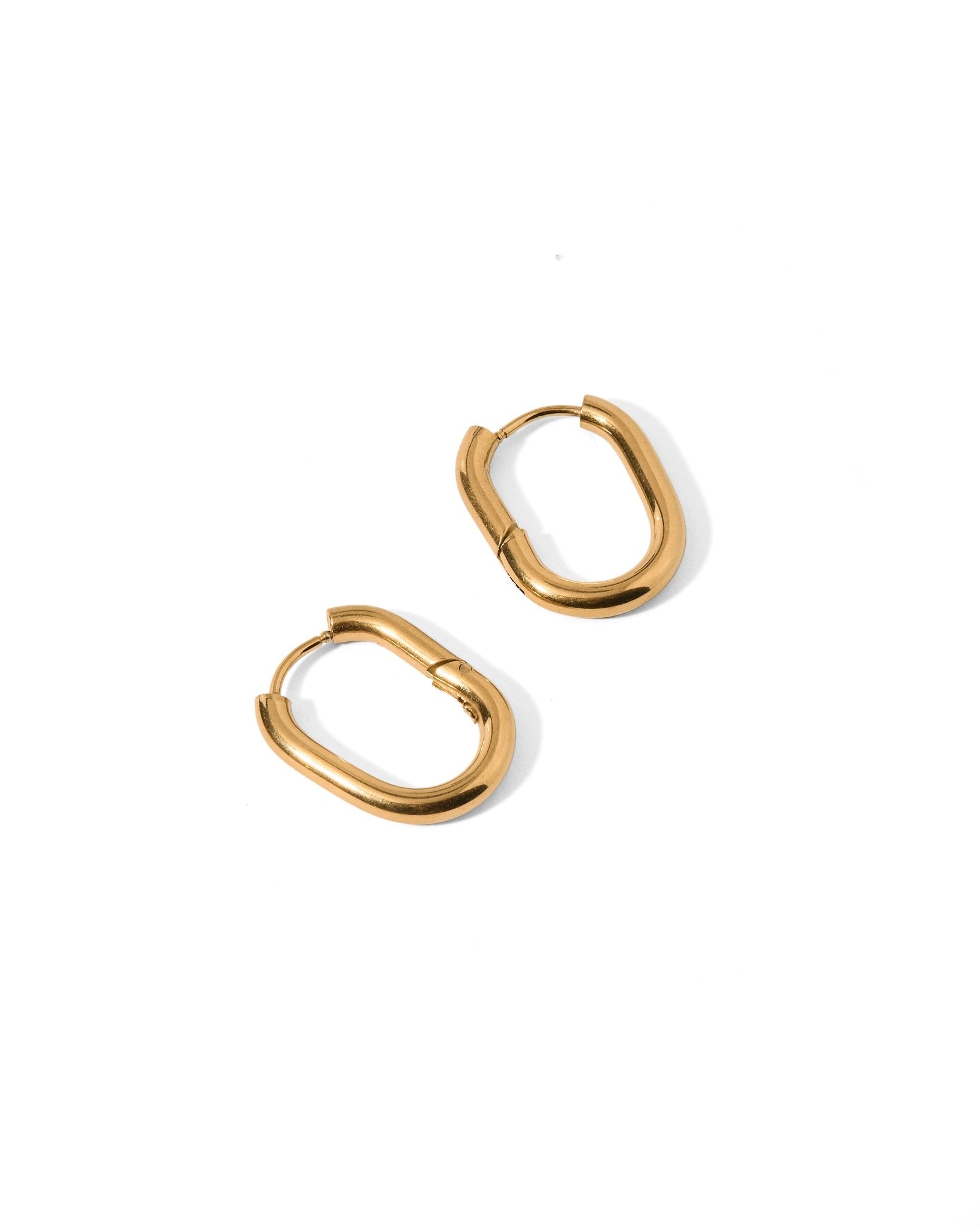 Huggie Earrings - Sutton 21mm - LINNY CO WholesaleStuds