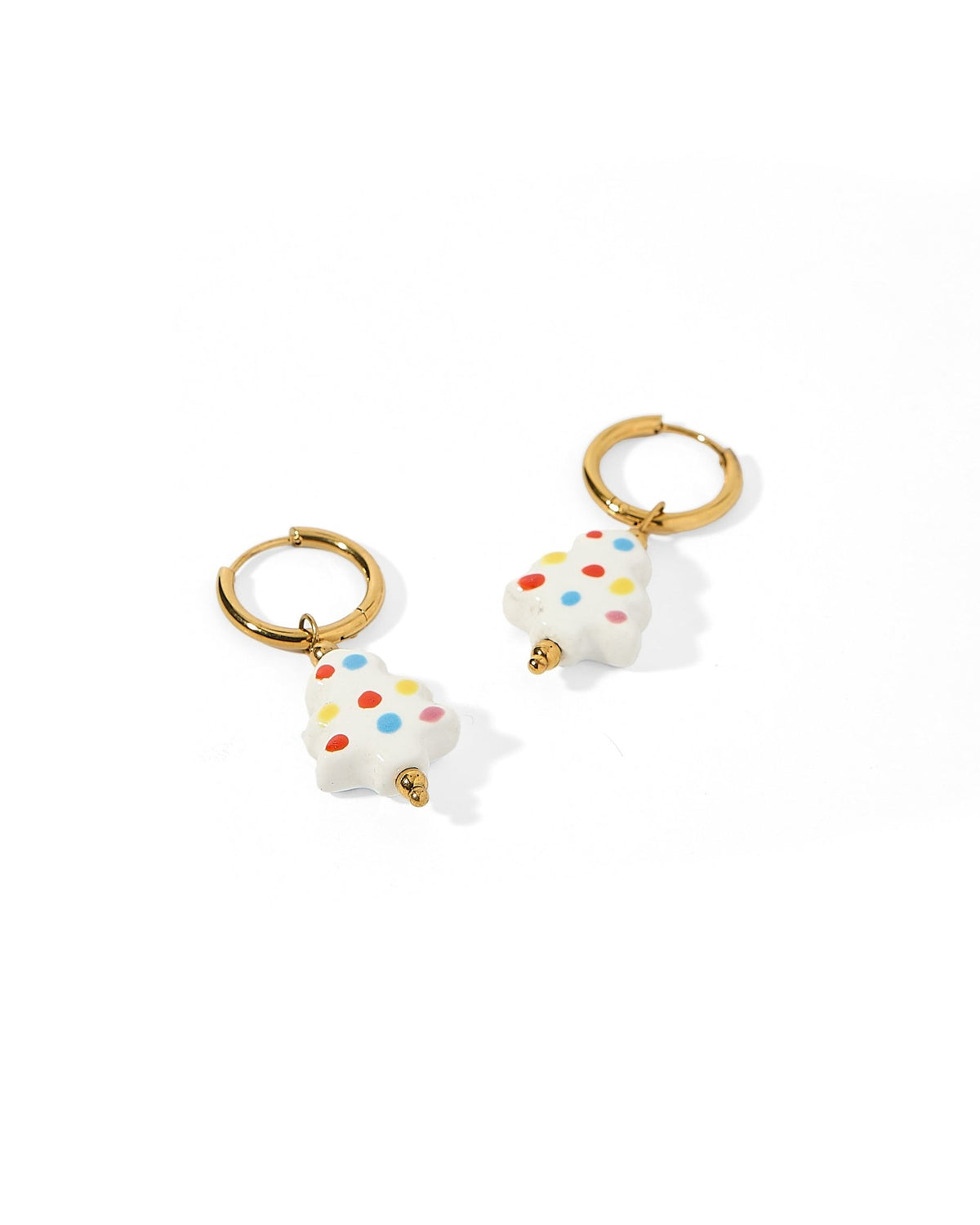 LINNY CO Christmas Tree Polka Dot huggie earrings for kids & little girls — hypoallergenic, waterproof stainless steel, detail.