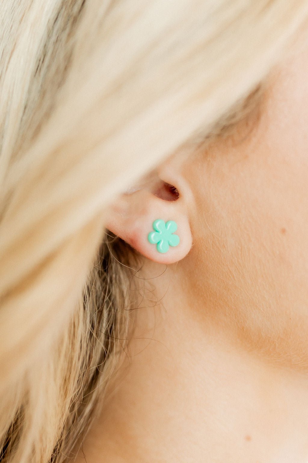 Jenna Flower Stud - Aqua - Earrings - LINNY CO WholesaleAcetate