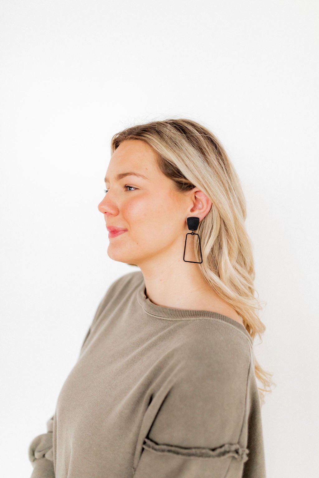 Kaelyn - True Black - Earrings - LINNY CO WholesaleAcetate