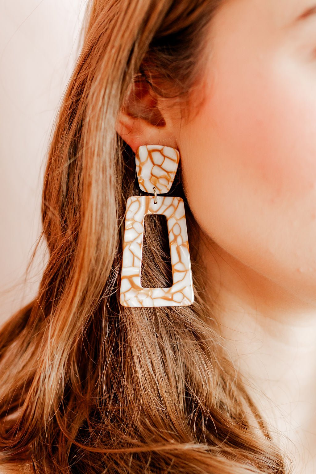 Kennedy Statement Earrings - Desert Sand - LINNY CO WholesaleAcetate