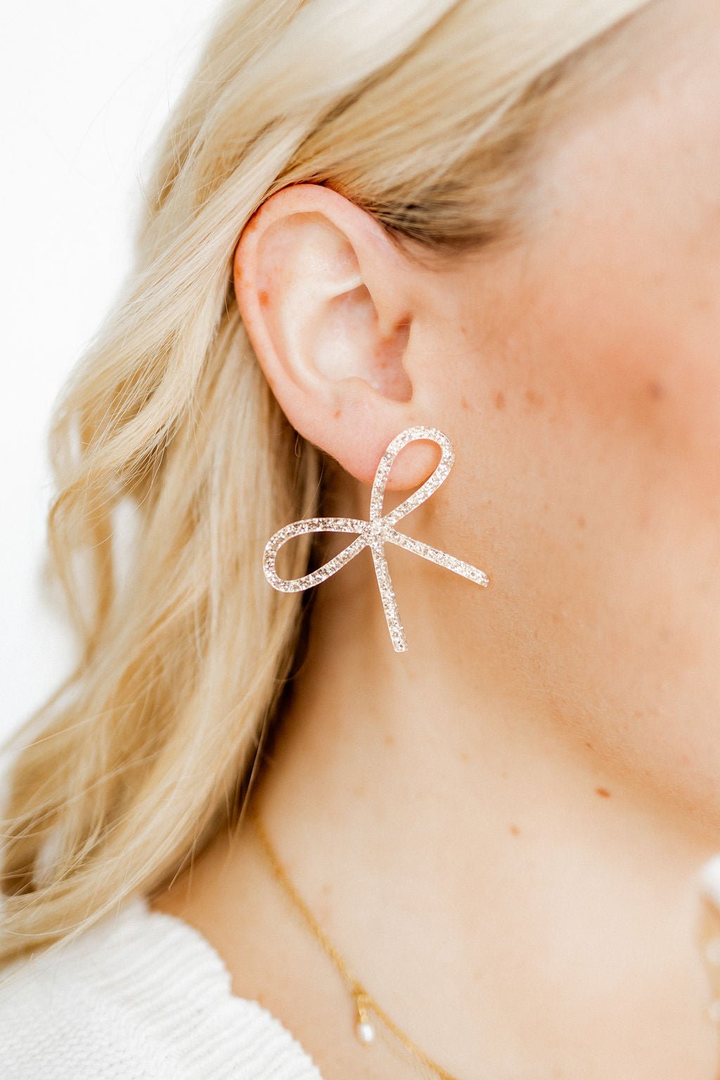 Lola Bow Earrings - Gold Glitter - LINNY CO WholesaleAcetate