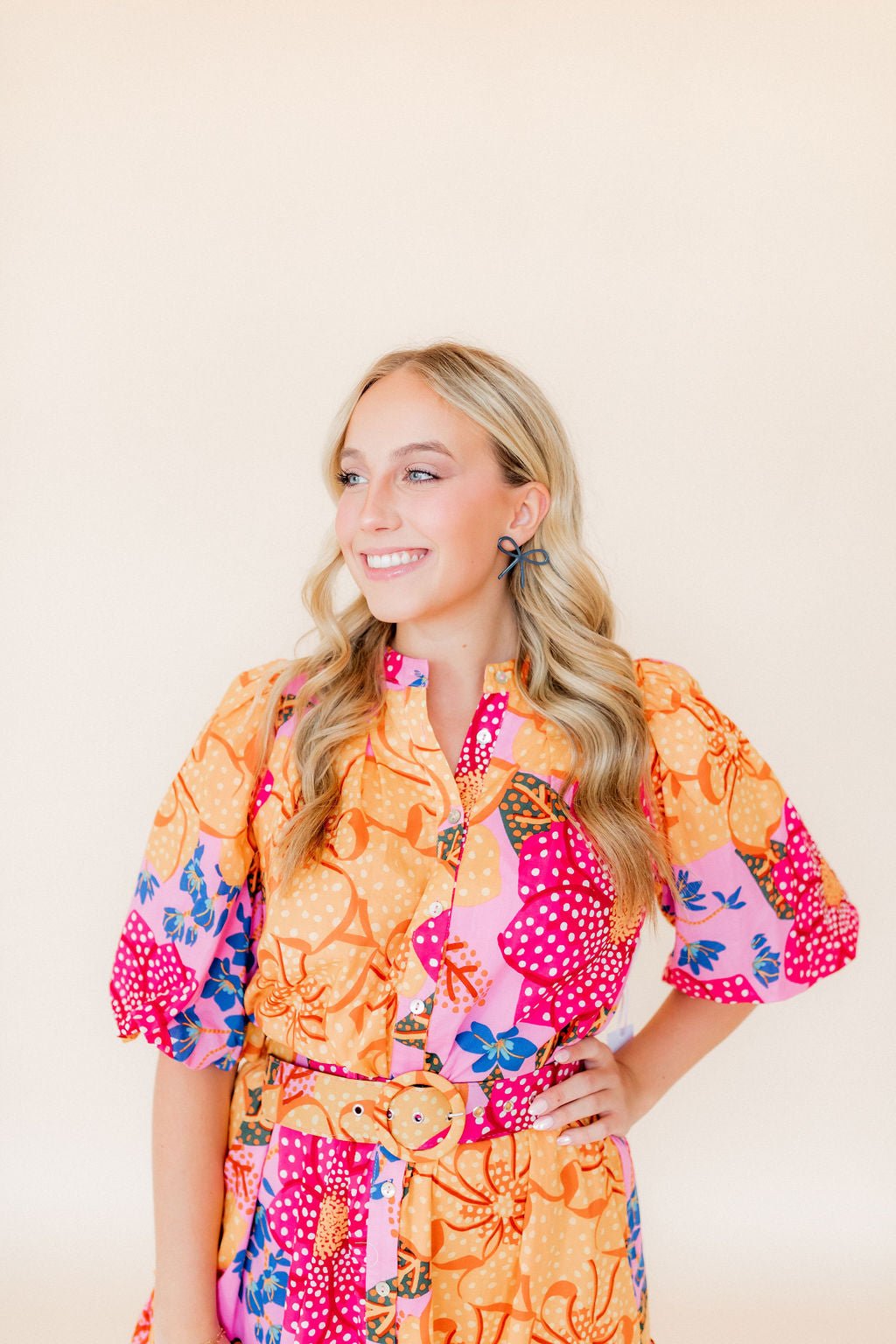 Lola Bow Earrings - Navy - LINNY CO WholesaleAcetate